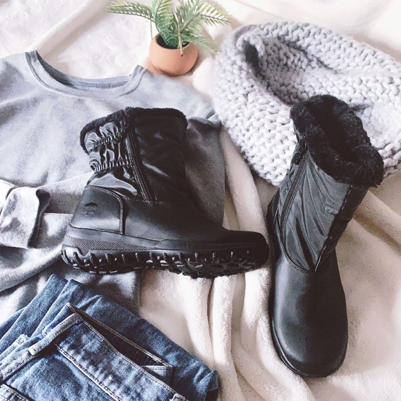 Totes rain boots - Picture 2 of 12